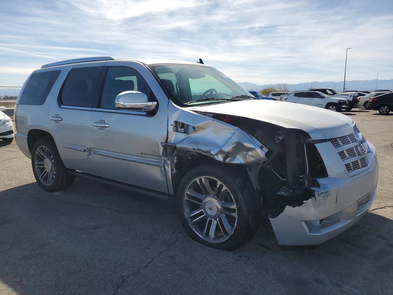 2014 CADILLAC ESCALADE