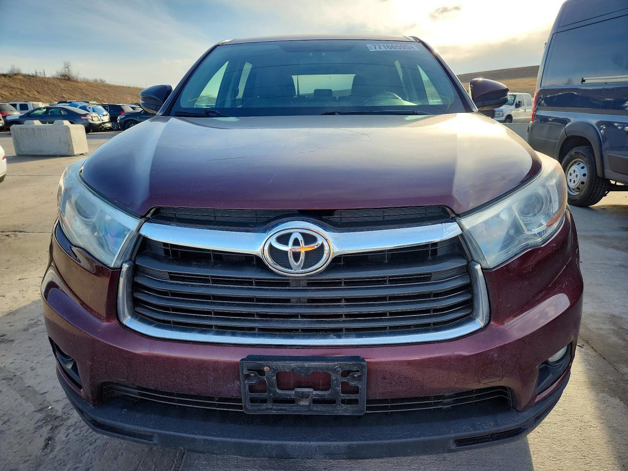 2015 TOYOTA HIGHLANDER