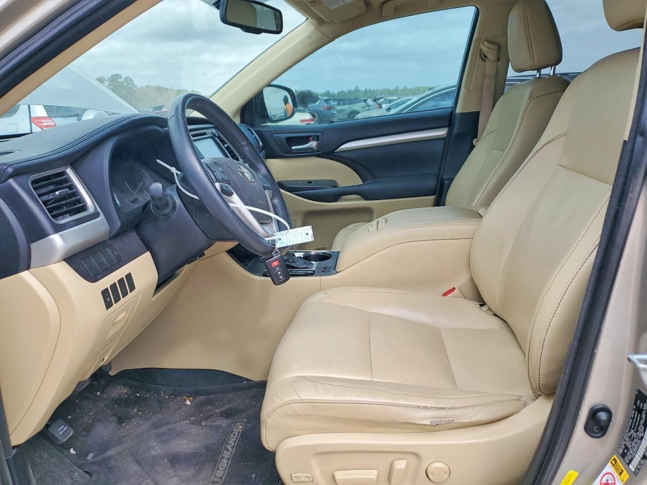 2015 TOYOTA HIGHLANDER