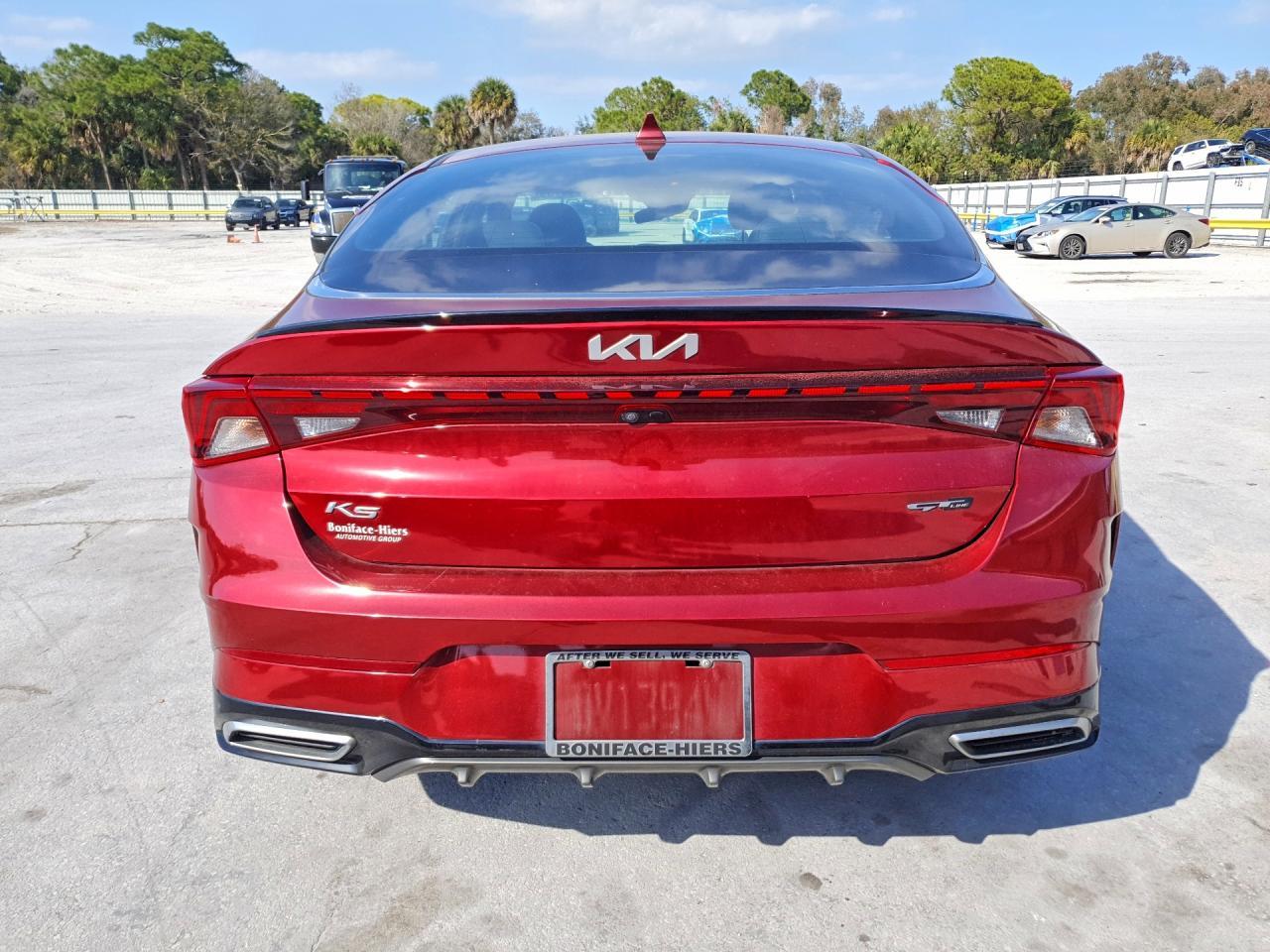 2022 KIA K5
