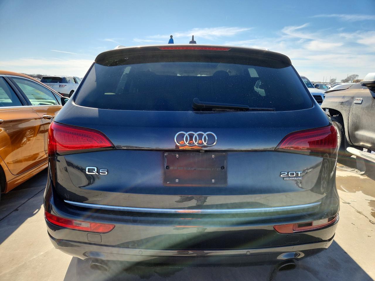 2015 AUDI Q5