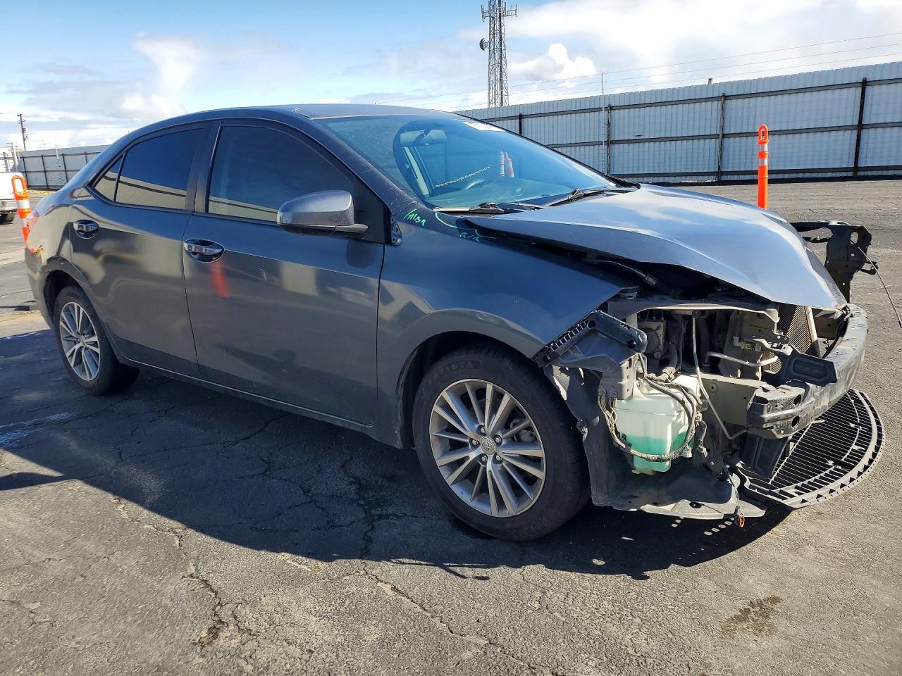 2015 TOYOTA COROLLA