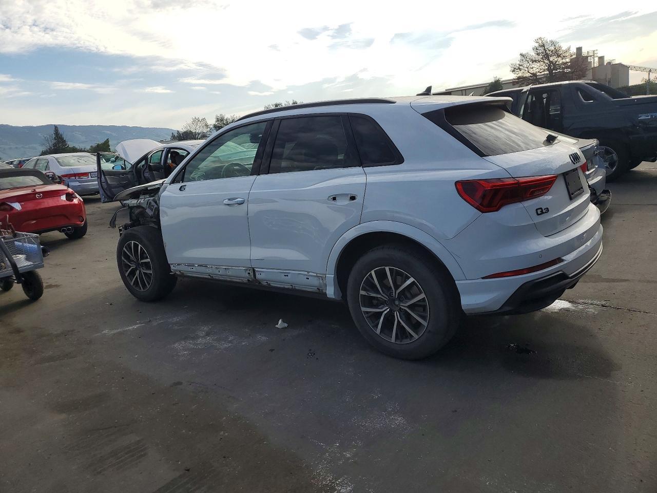 2022 AUDI Q3