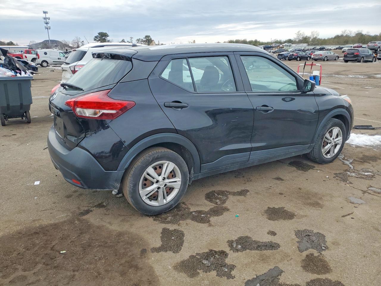 2019 NISSAN KICKS