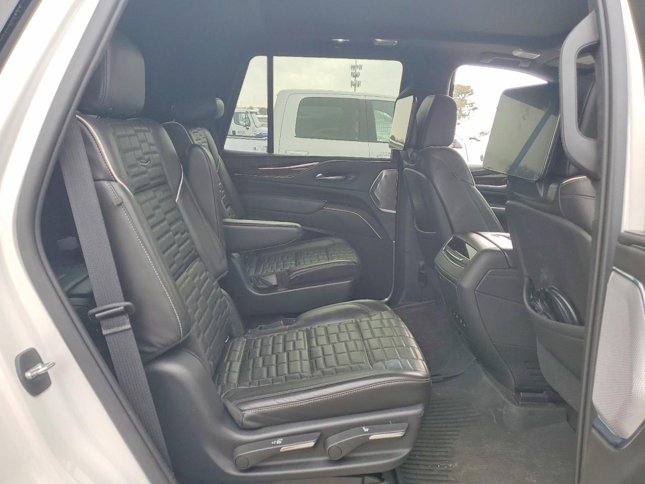 2021 CADILLAC ESCALADE