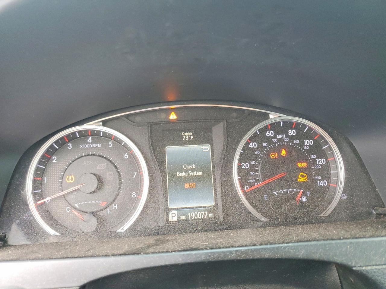 2016 TOYOTA CAMRY