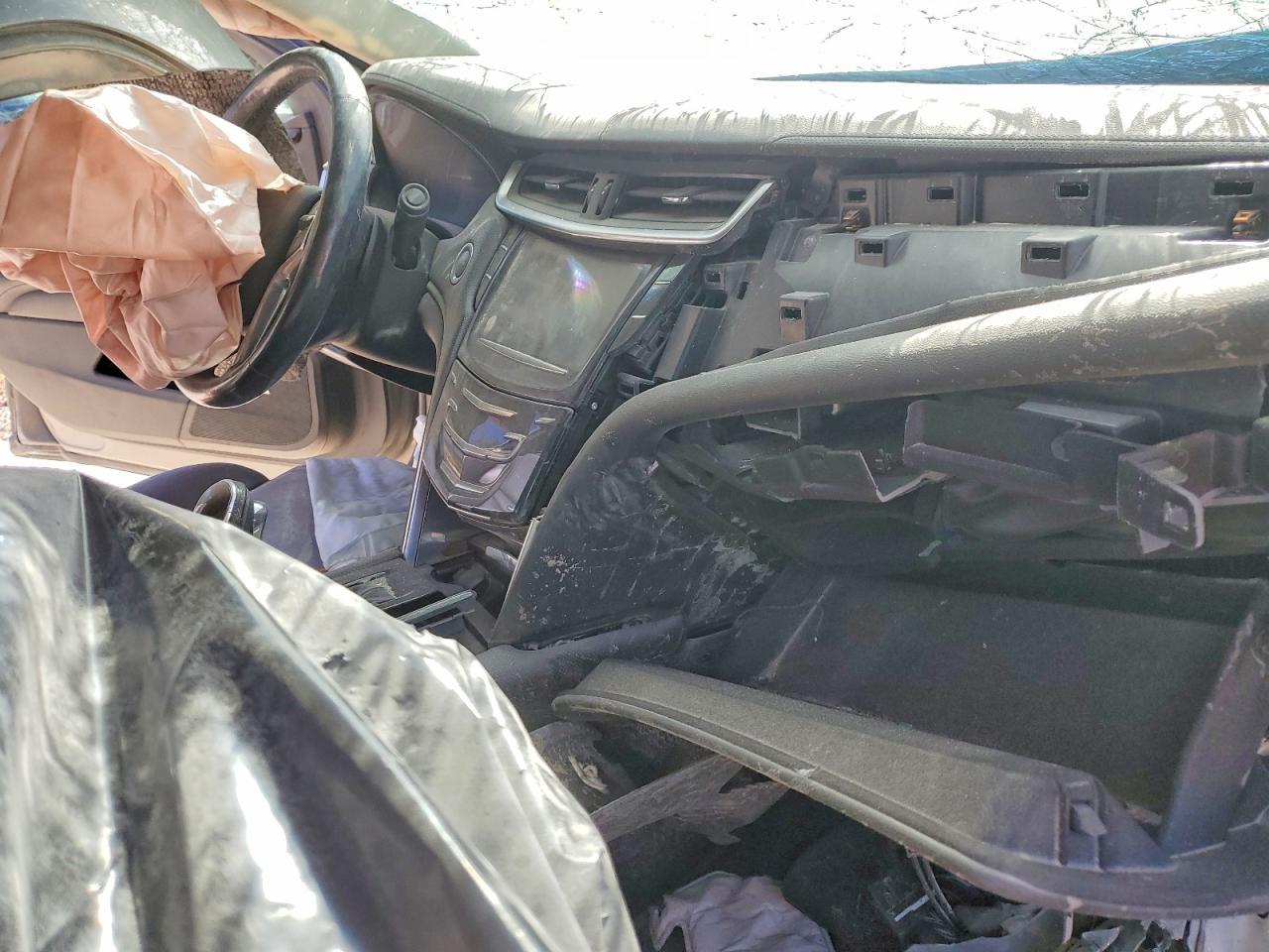 2017 CADILLAC XTS