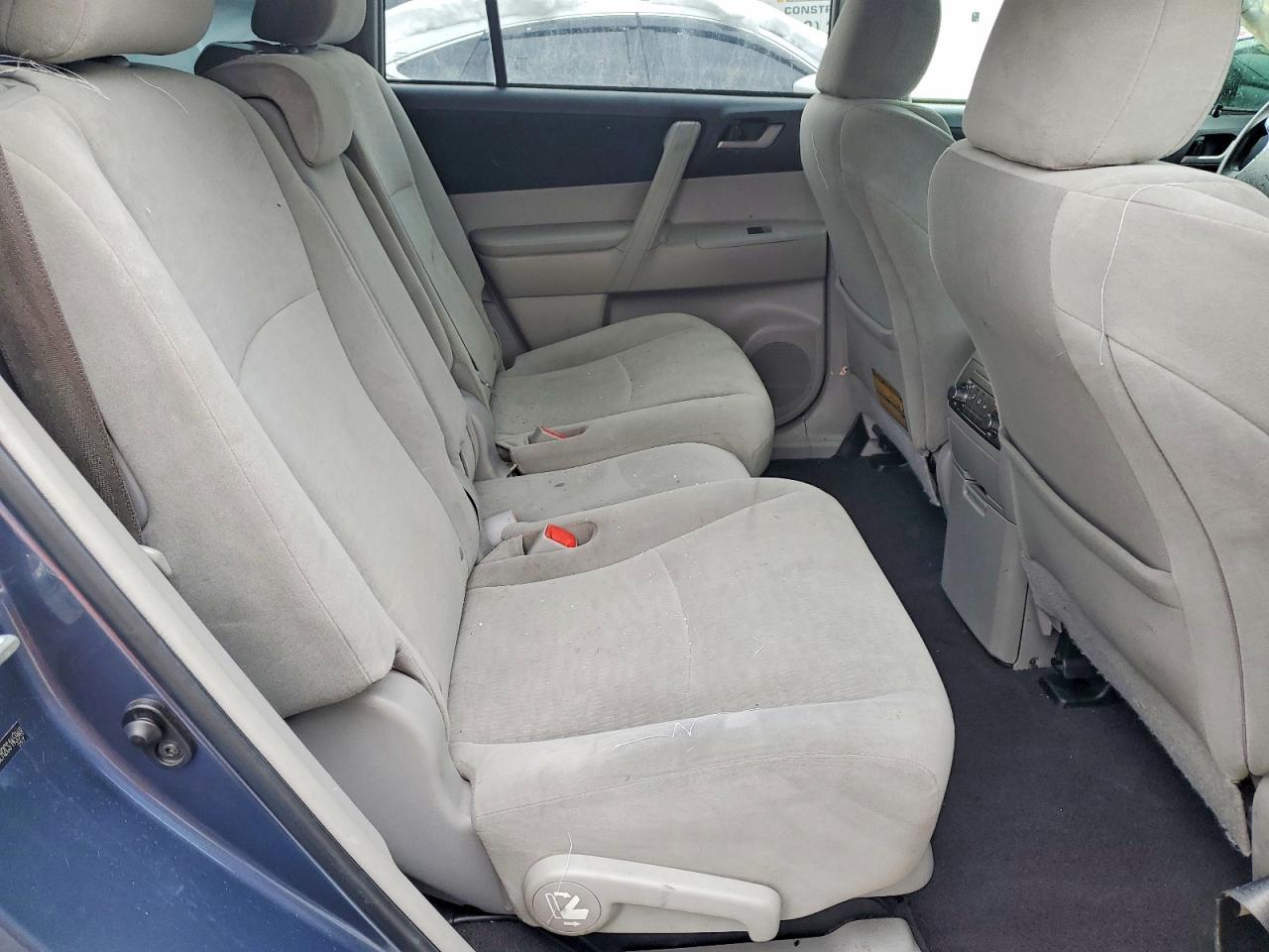 2012 TOYOTA HIGHLANDER