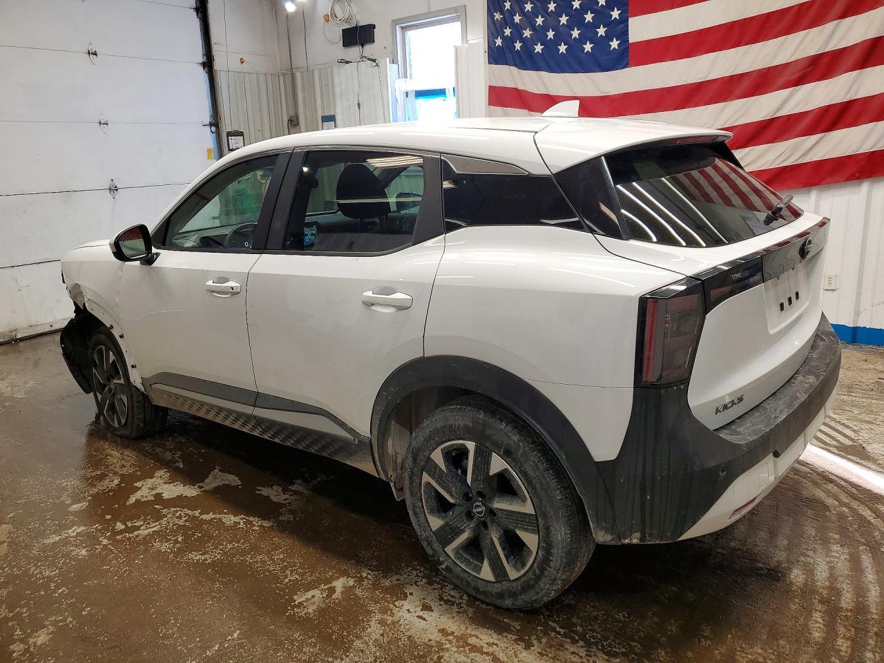 2025 NISSAN KICKS