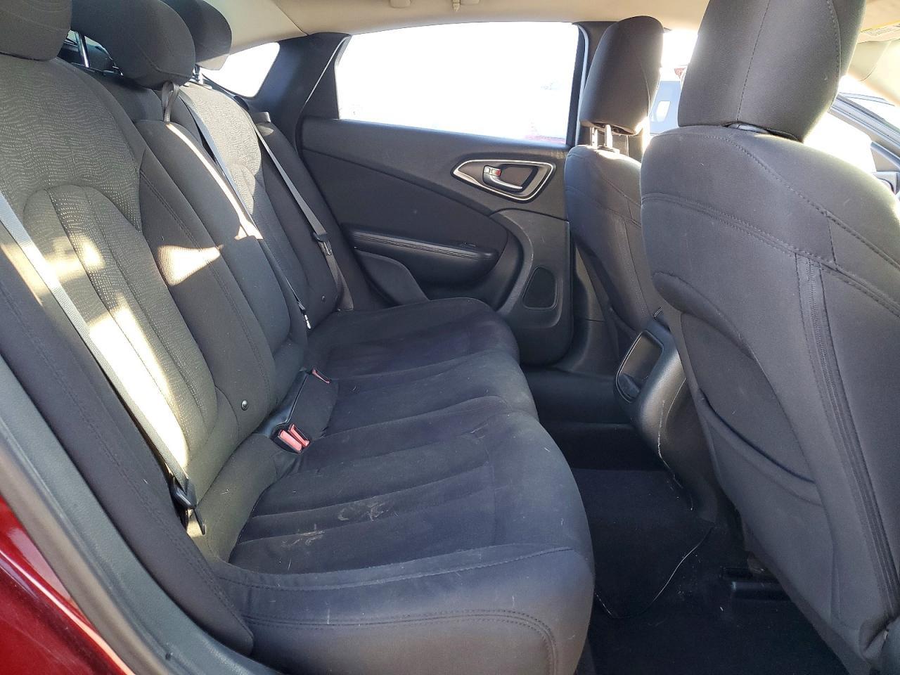 2015 CHRYSLER 200