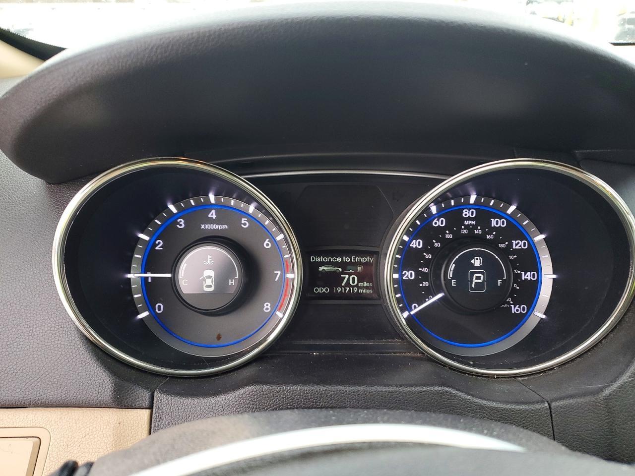 2012 HYUNDAI SONATA