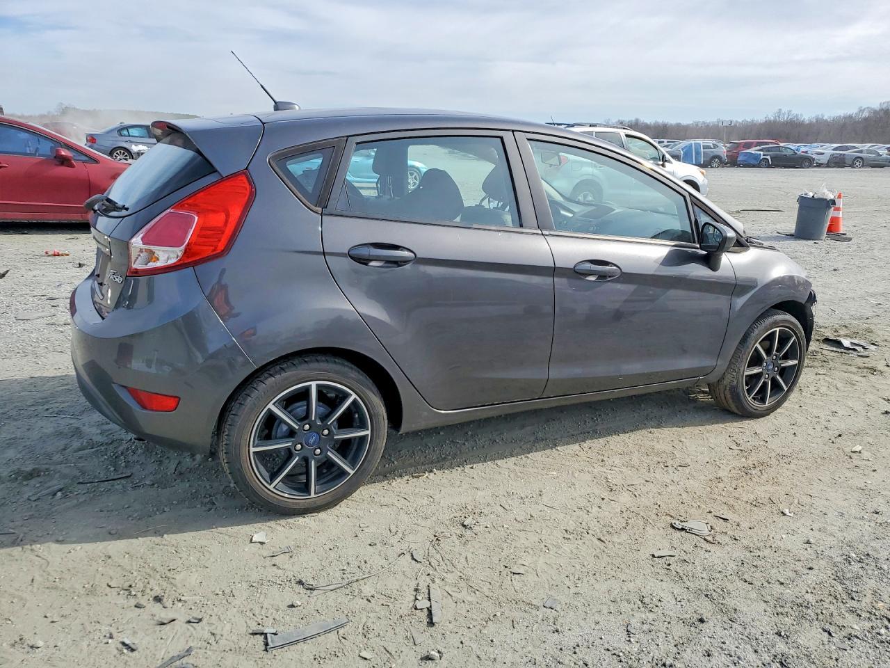 2017 FORD Fiesta