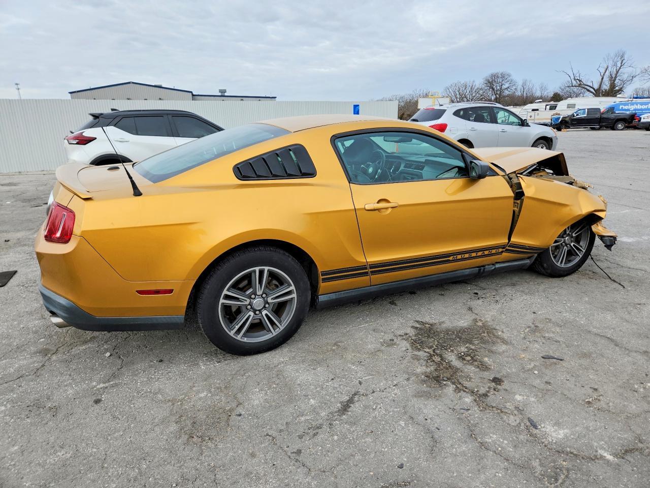 2010 FORD MUSTANG