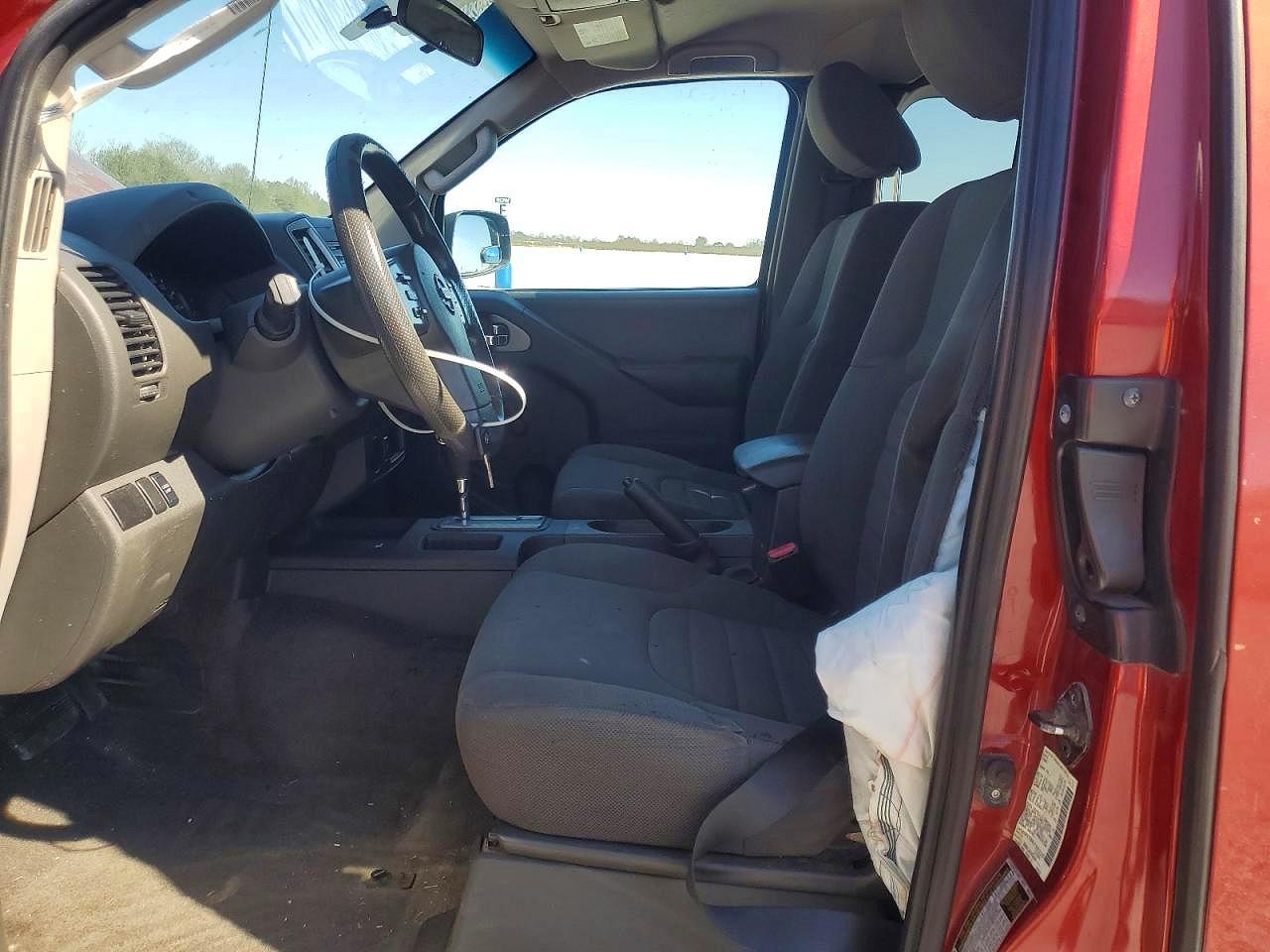 2015 NISSAN Frontier