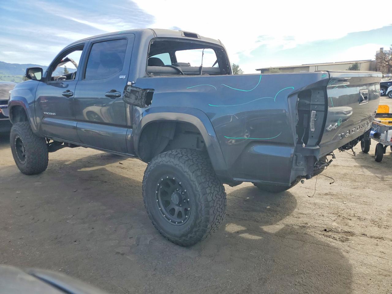 2017 TOYOTA TACOMA