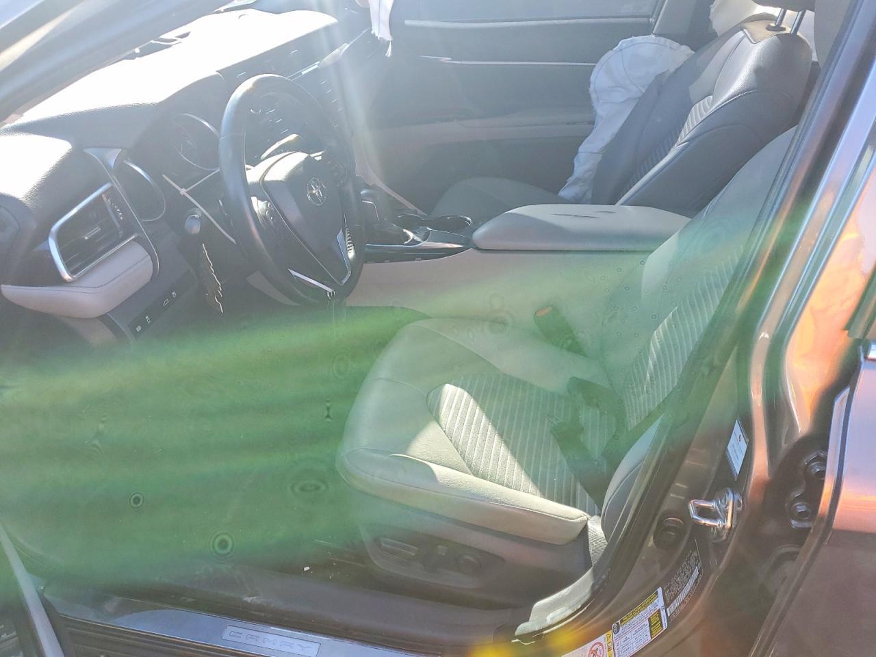 2018 TOYOTA CAMRY