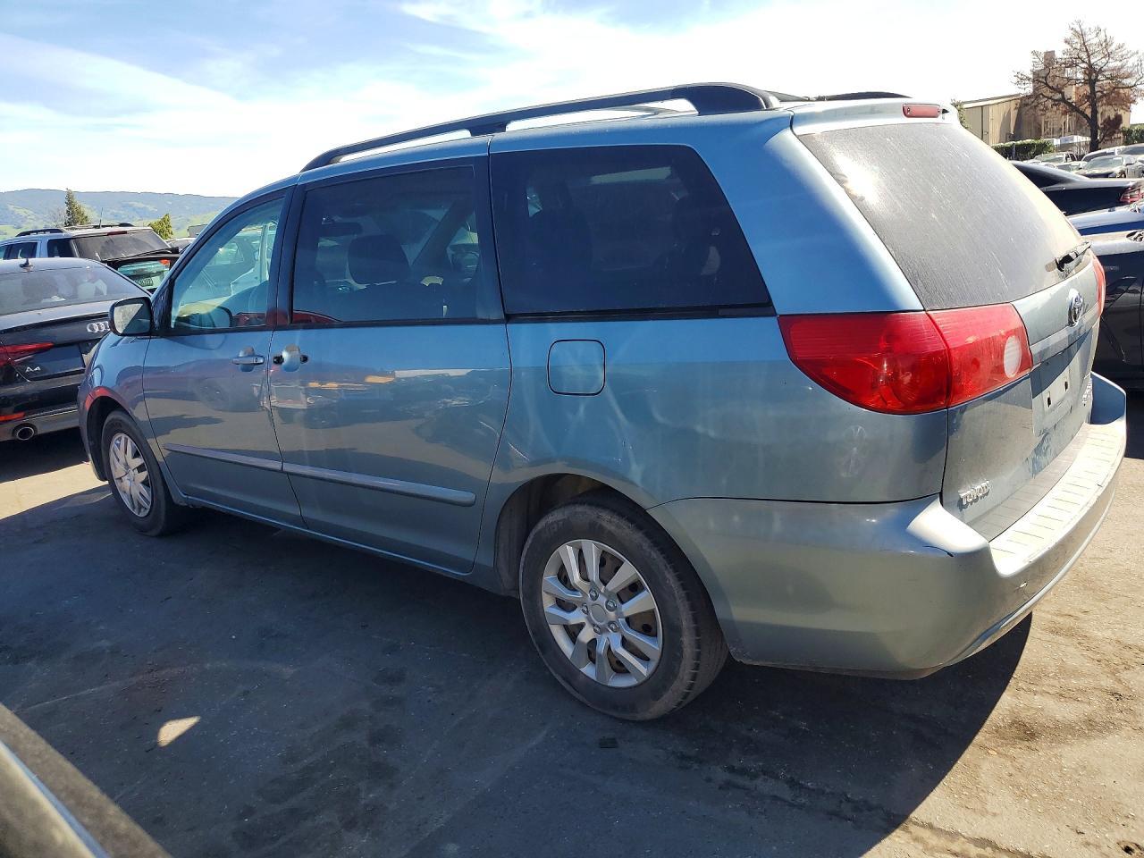 2008 TOYOTA SIENNA