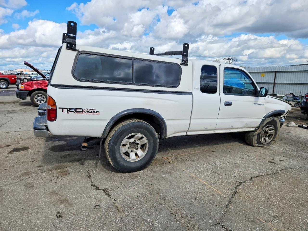 2000 TOYOTA TACOMA