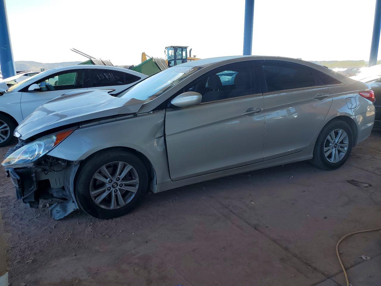 2011 HYUNDAI SONATA