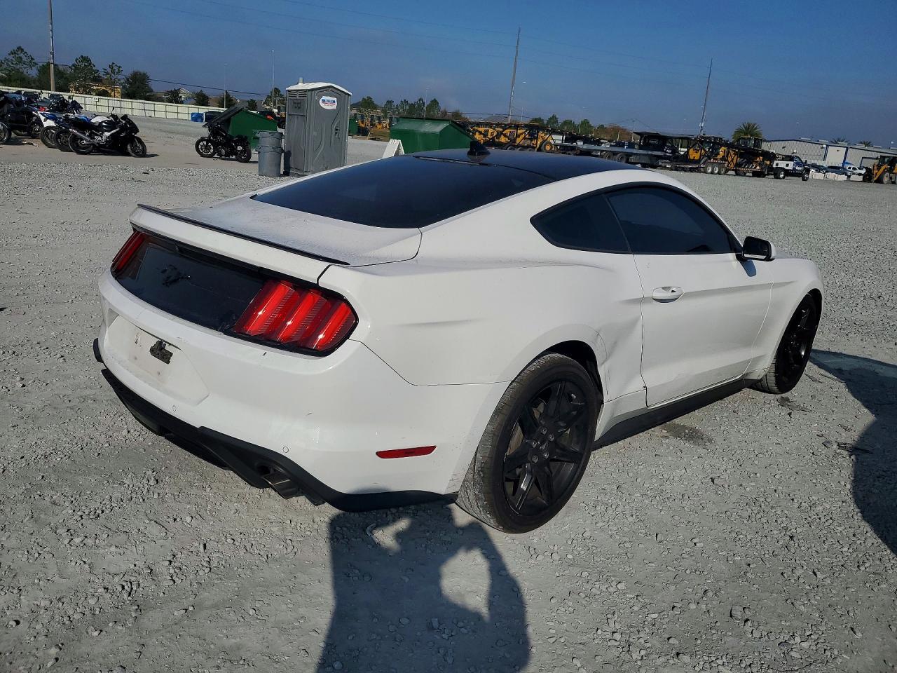 2020 FORD MUSTANG