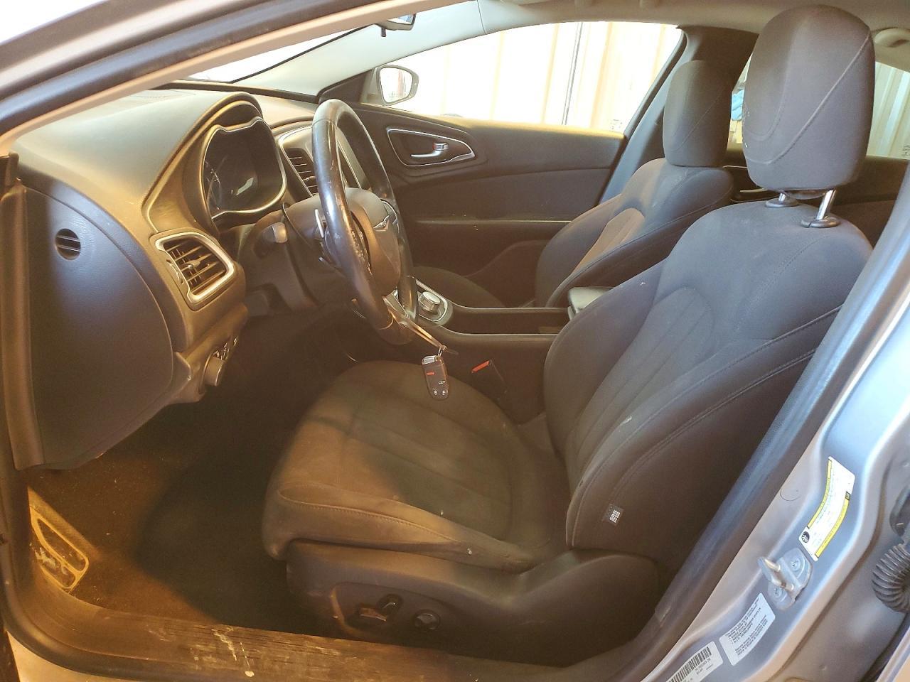 2016 CHRYSLER 200