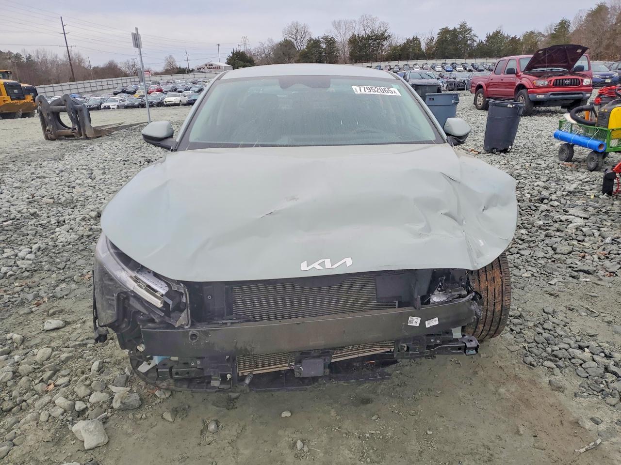 2025 KIA K4