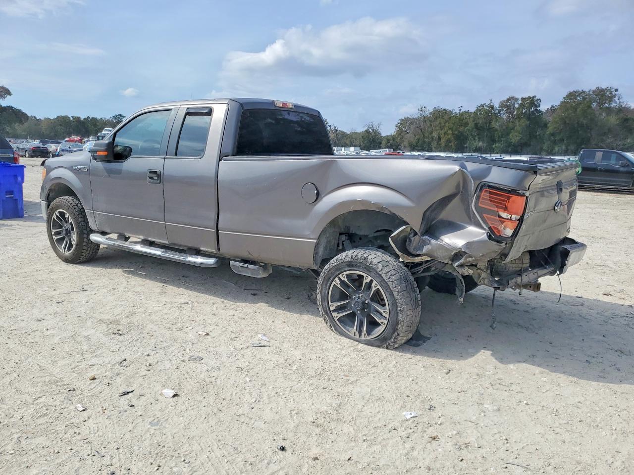 2014 FORD F-150
