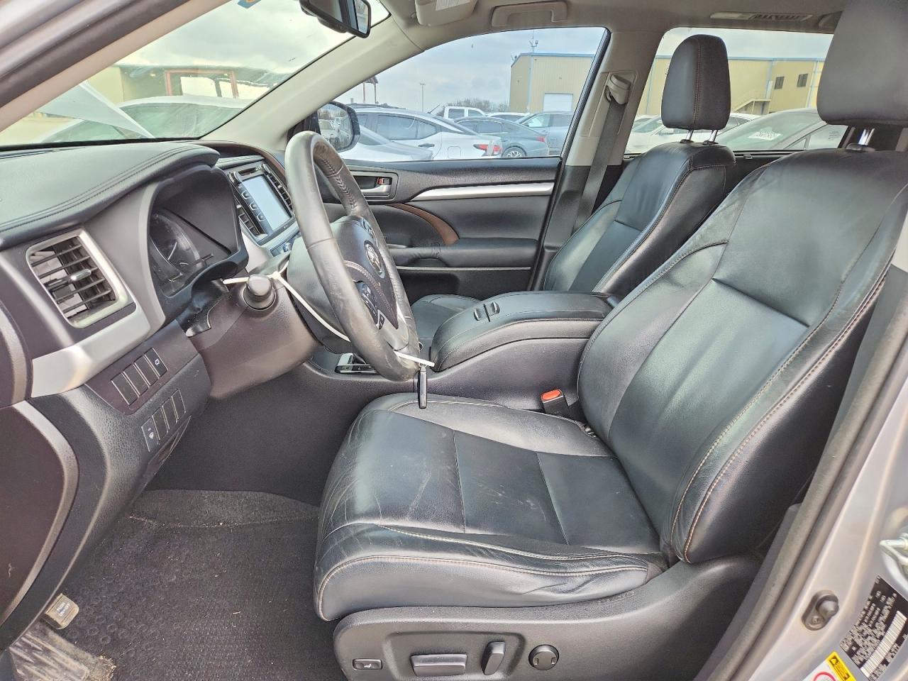 2015 TOYOTA HIGHLANDER