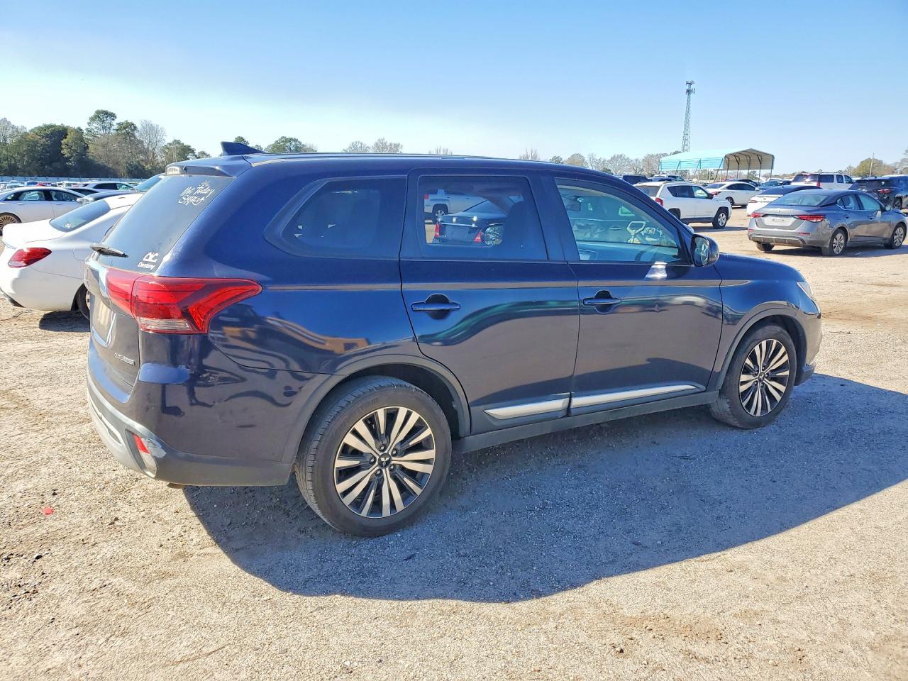 2019 MITSUBISHI outlander