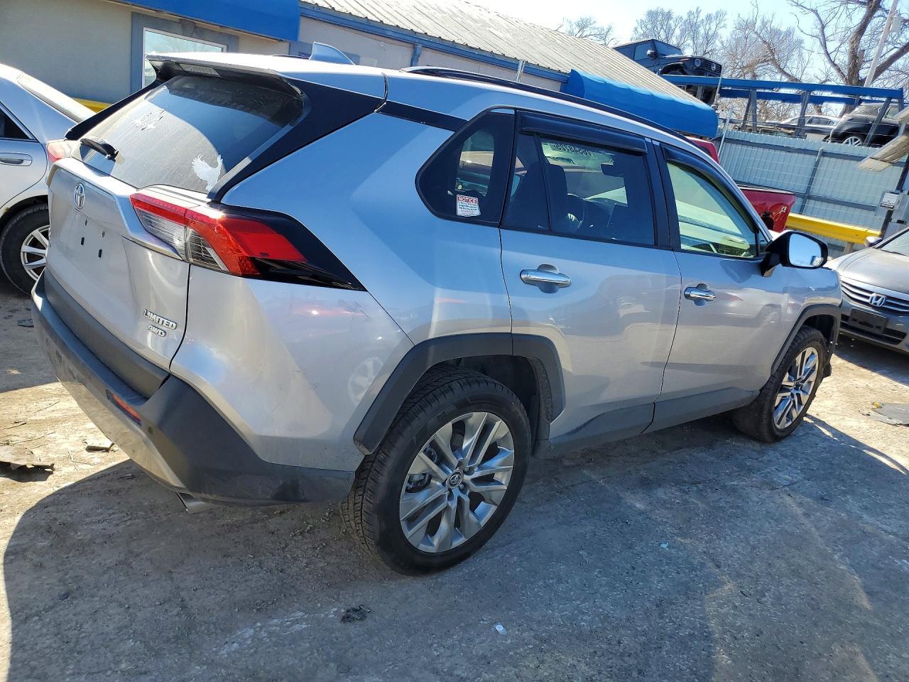 2019 TOYOTA RAV4