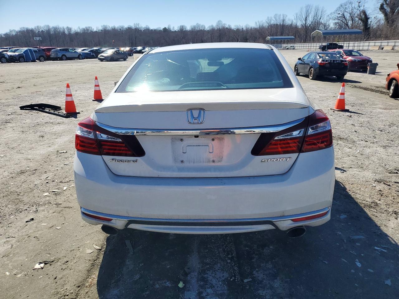 2017 HONDA ACCORD