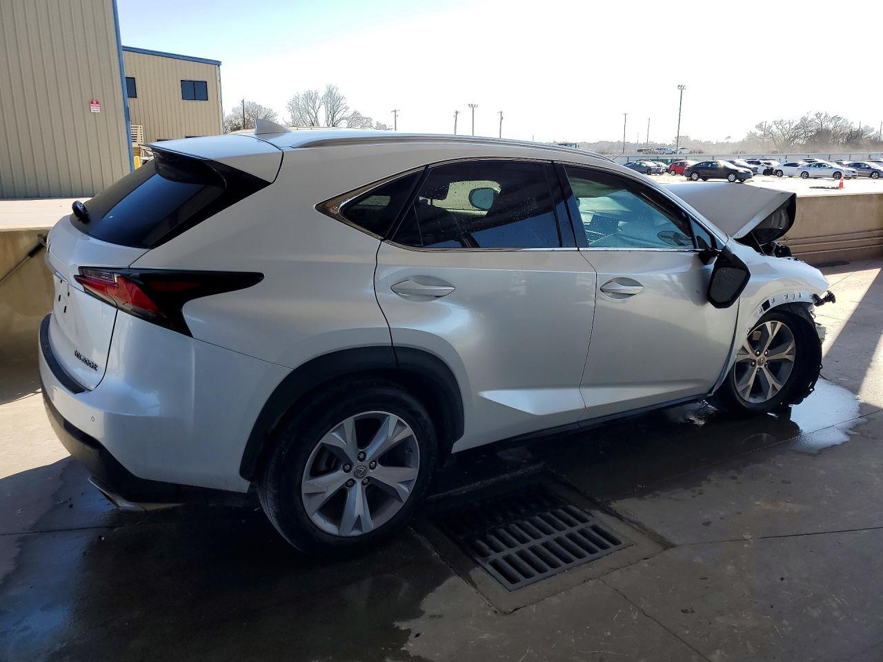 2017 LEXUS NX 200T
