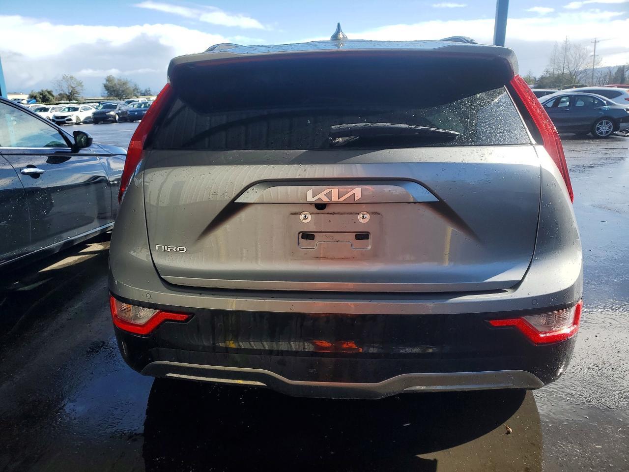 2023 KIA Niro