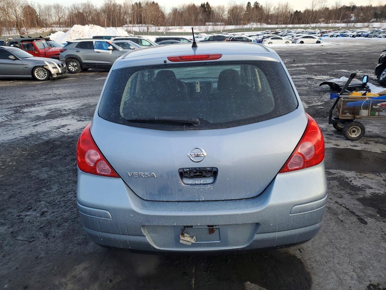 2010 NISSAN VERSA
