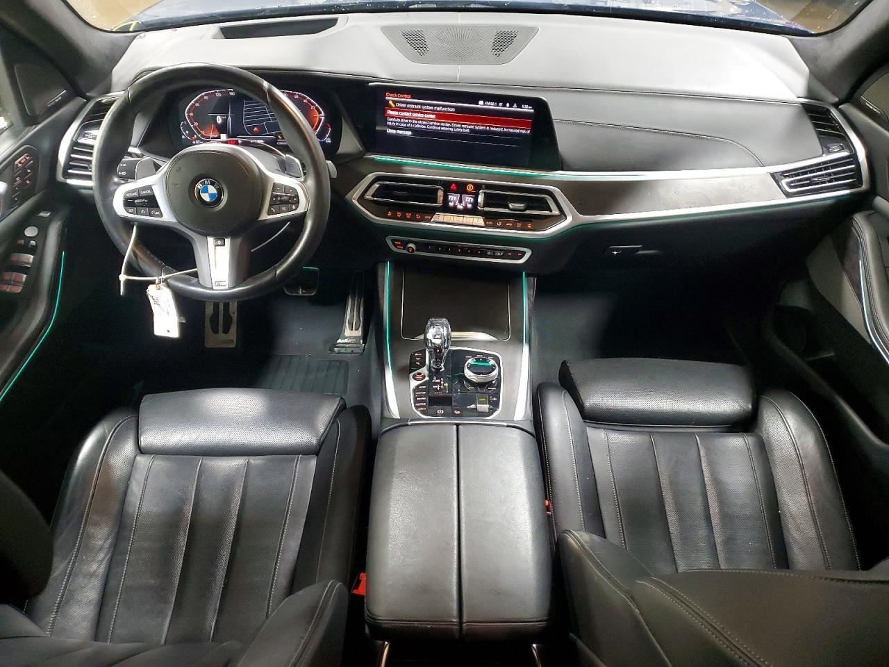2021 BMW X7