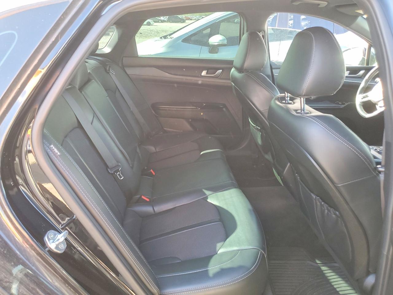 2023 KIA K5