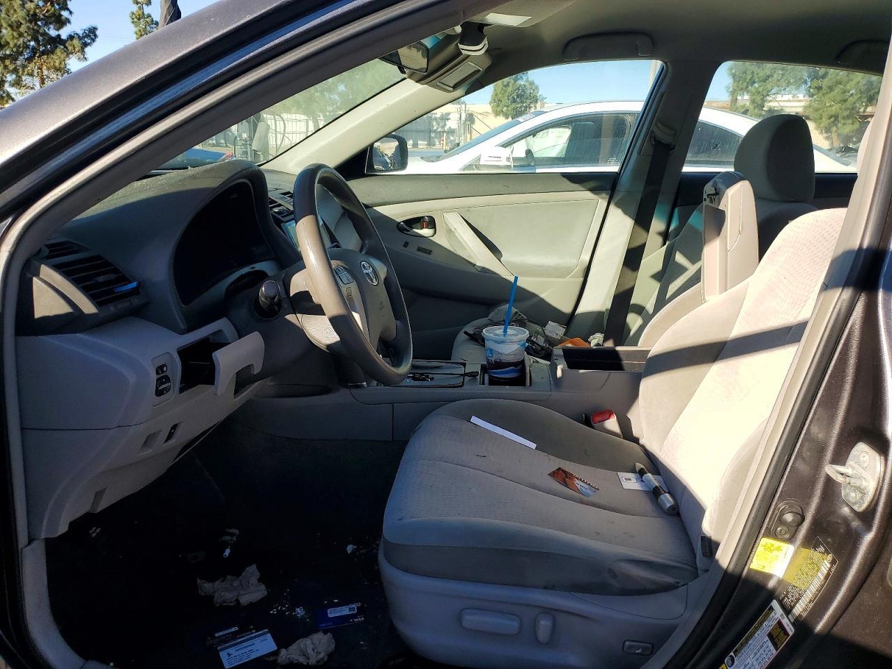 2011 TOYOTA CAMRY