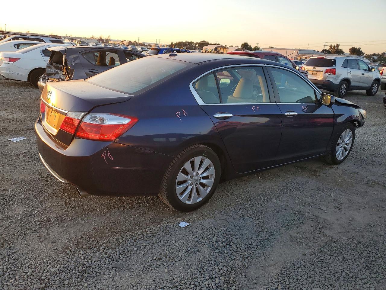 2013 HONDA ACCORD
