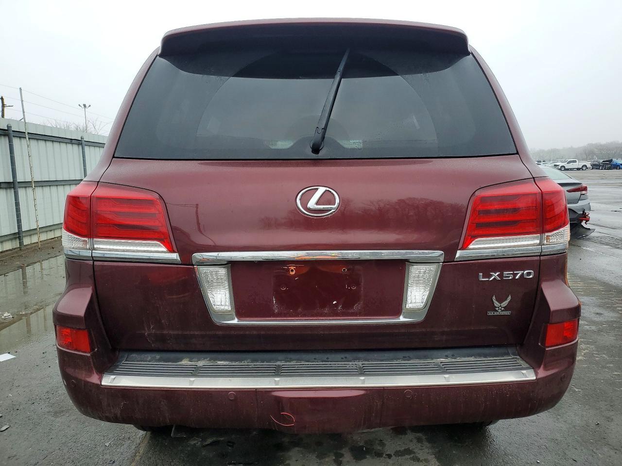 2014 LEXUS LX 570