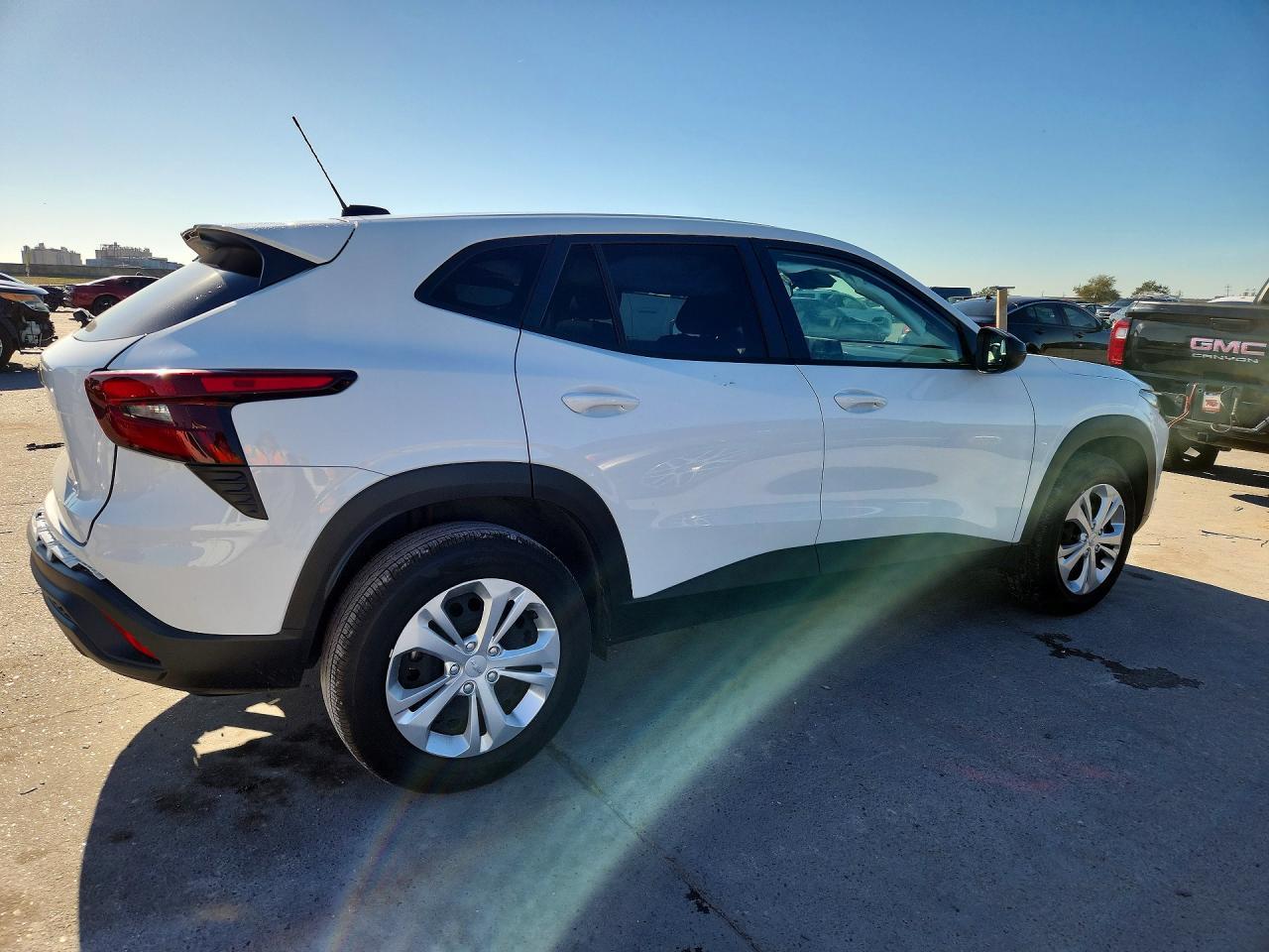 2025 CHEVROLET TRAX