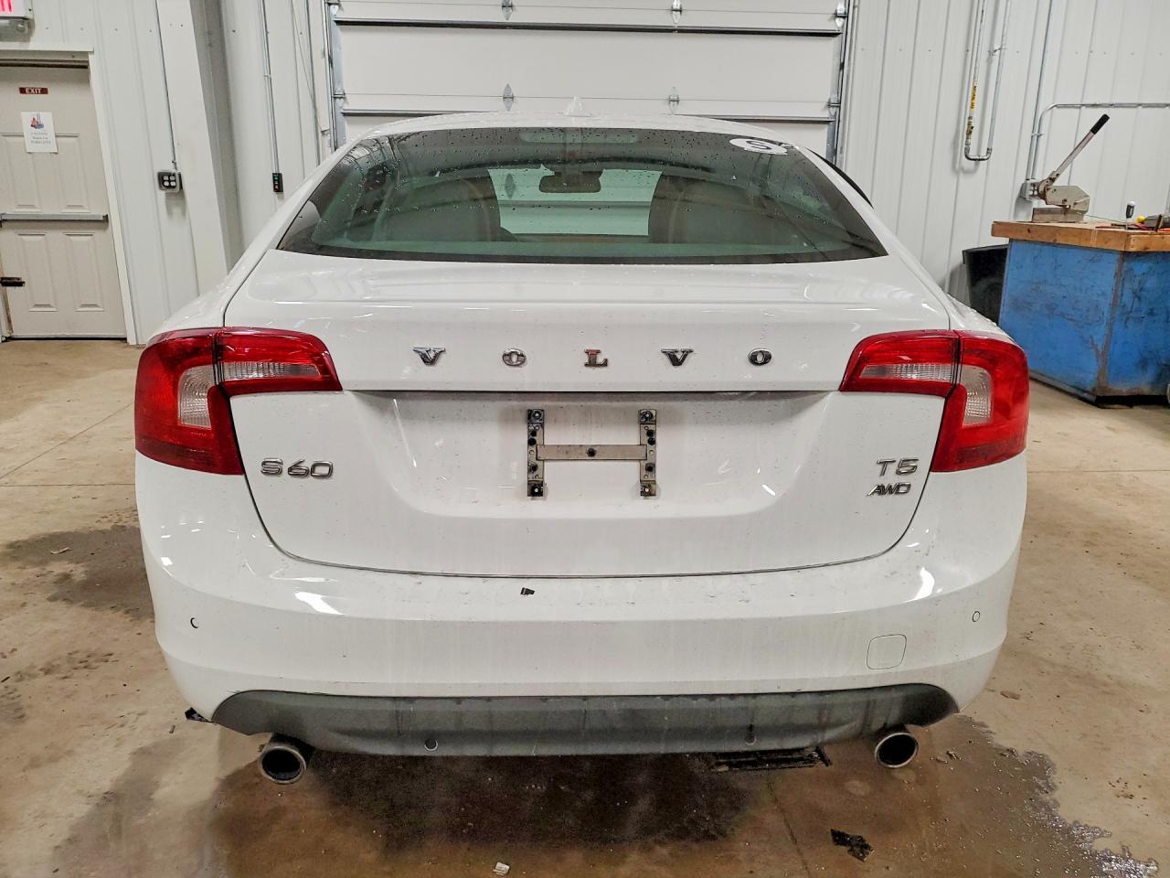 2013 VOLVO S60