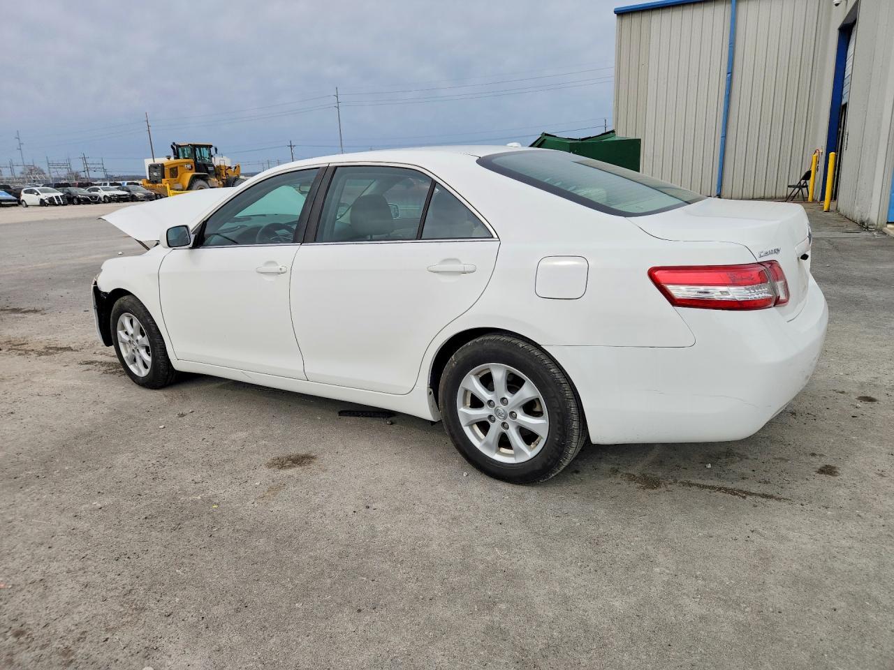 2011 TOYOTA CAMRY