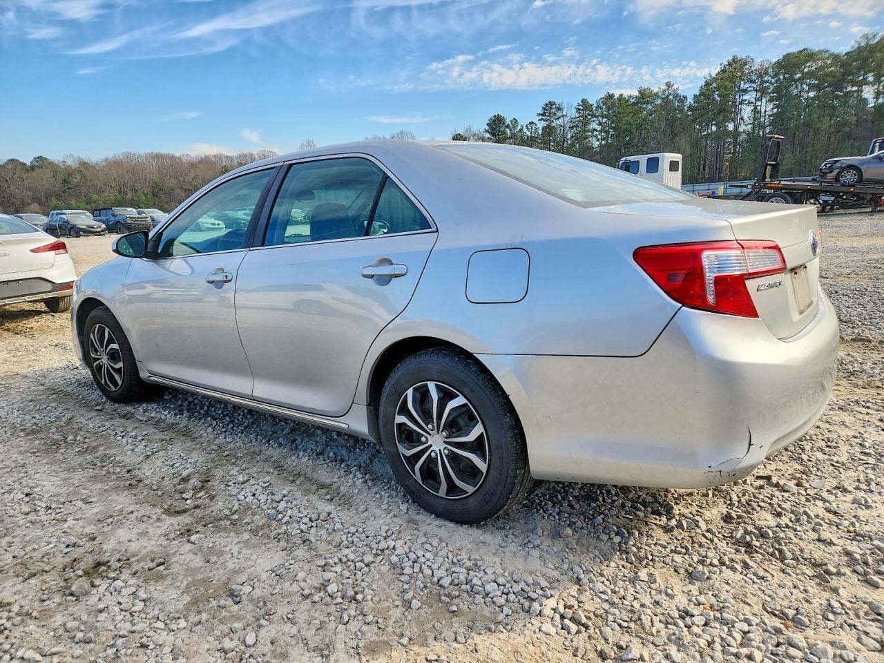 2012 TOYOTA CAMRY