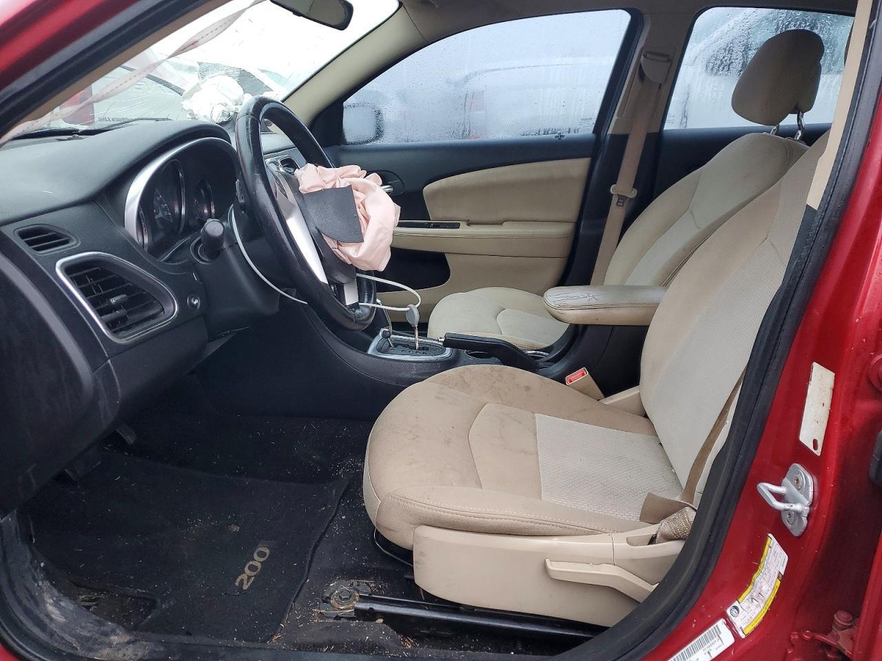 2011 CHRYSLER 200