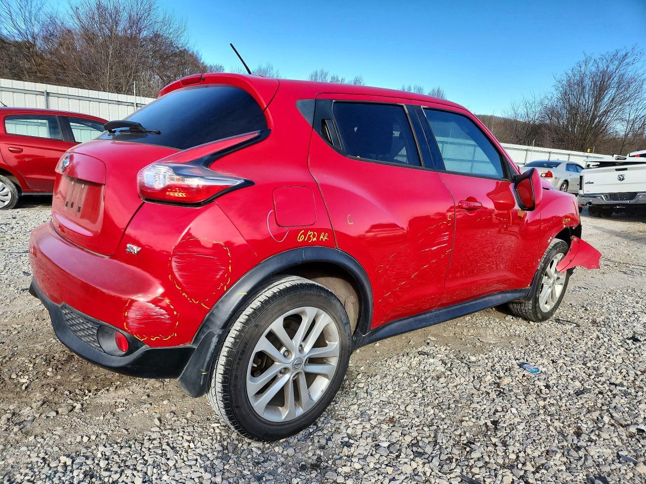 2015 NISSAN Juke
