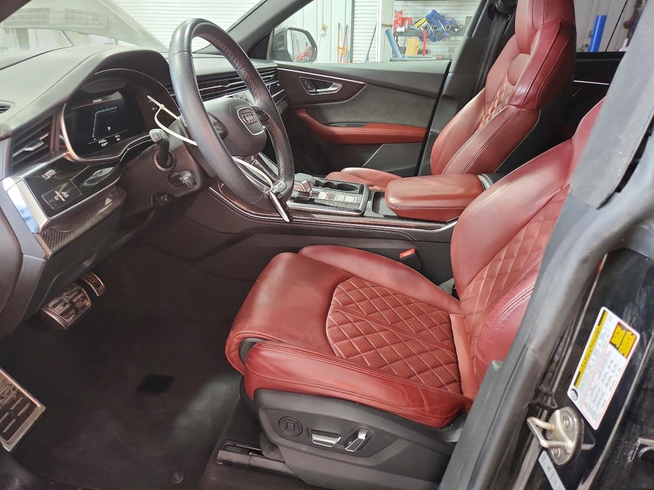 2022 AUDI SQ8