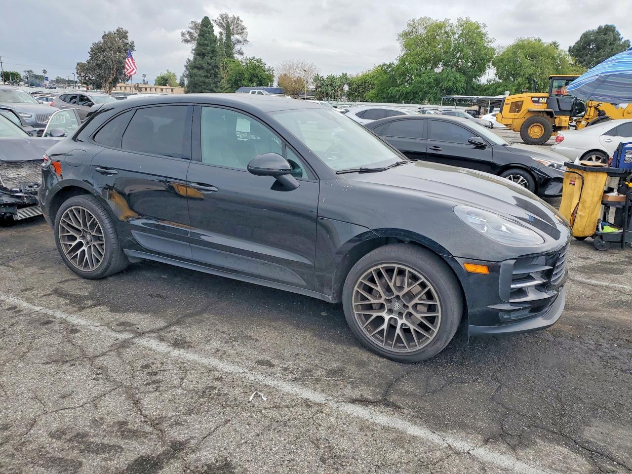 2019 PORSCHE Macan