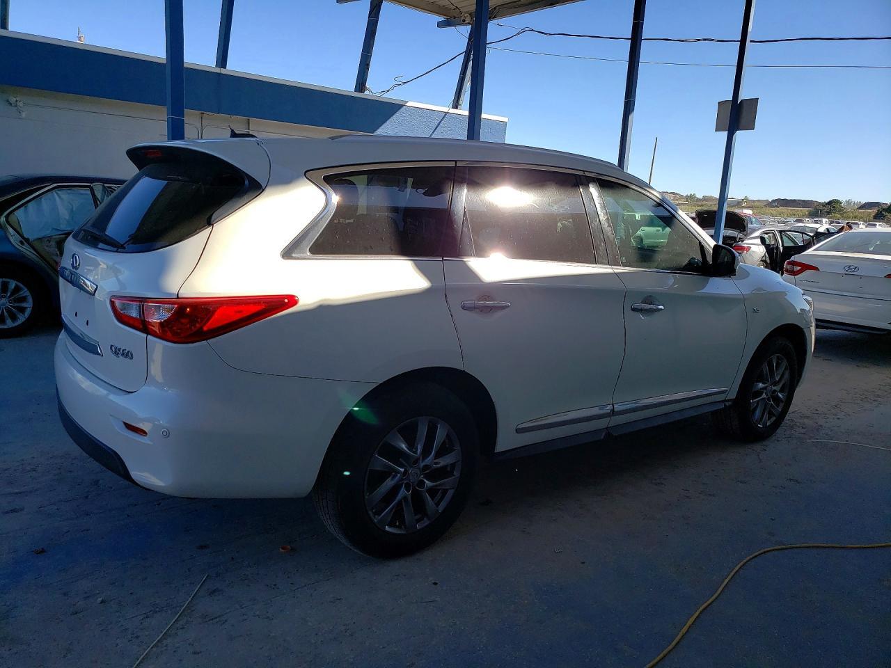 2015 INFINITI QX60