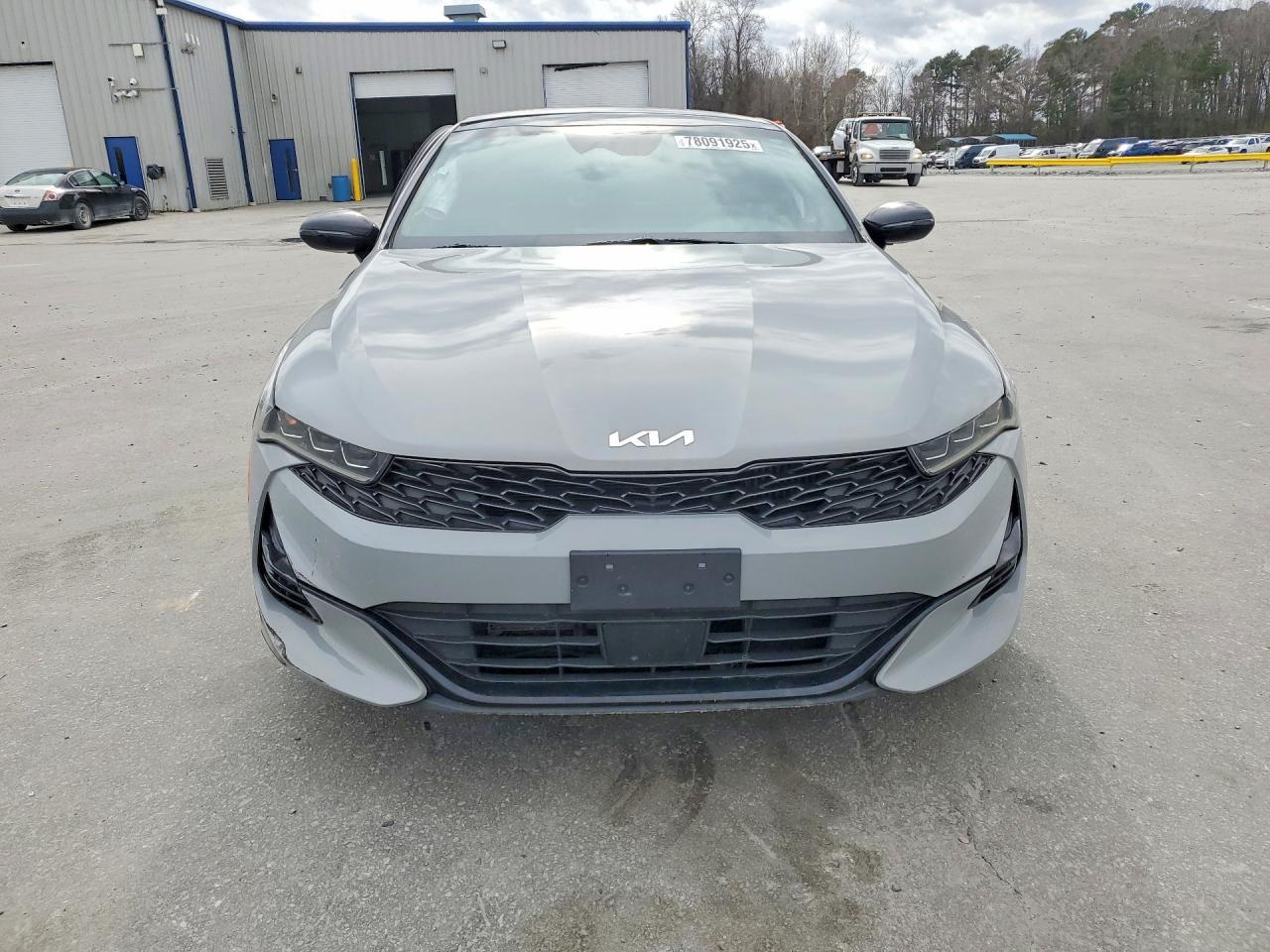 2022 KIA K5