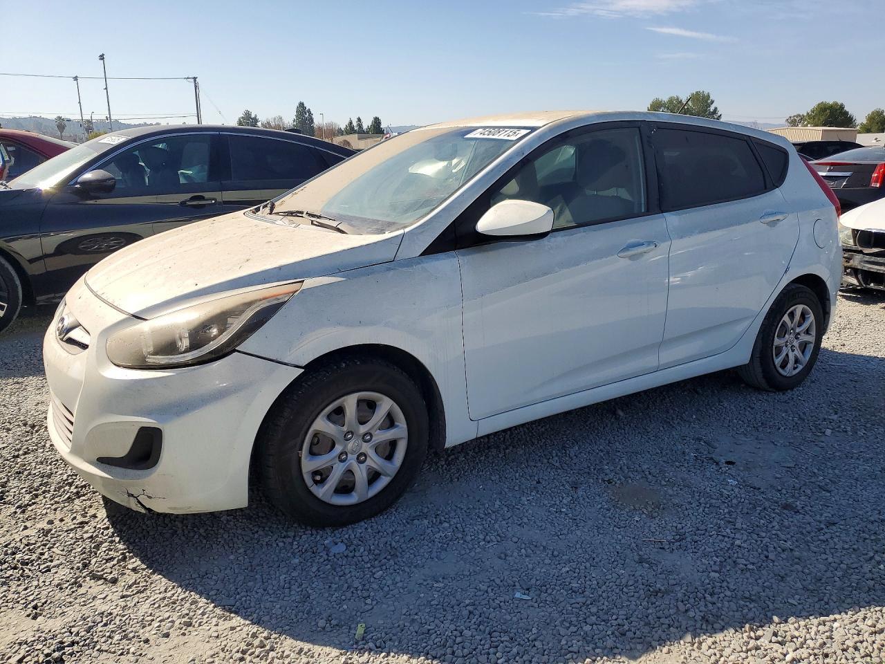 2012 HYUNDAI ACCENT